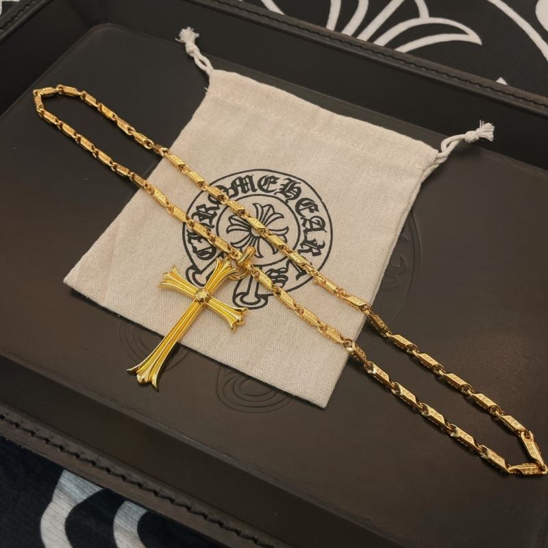 Ch*0me He**ts necklaces